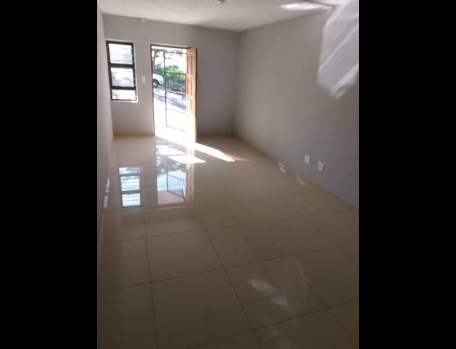 2 BEDROOM PROPERTY TO RENT IN OVERPORT